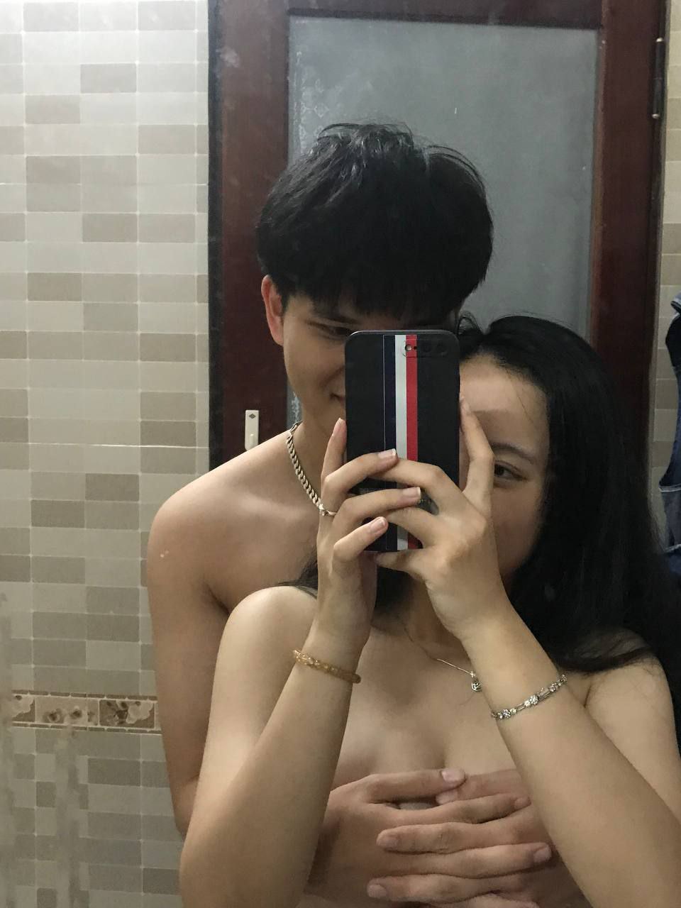 Japanese babe gets played with