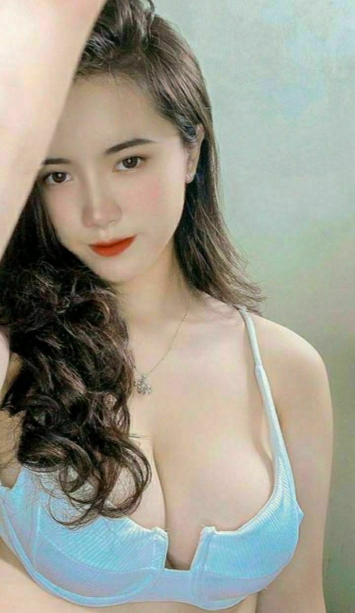 Nữ thần người mẫu tuyệt đẹp! 4 giờ đam mê và bền bỉ! Đôi chân đẹp, âm hộ hồng, thân hình đẹp, tất hở đáy, tư thế cưỡi ngựa, góc nhìn thứ nhất, quan hệ cho đến khi chất dịch trắng chảy ra...